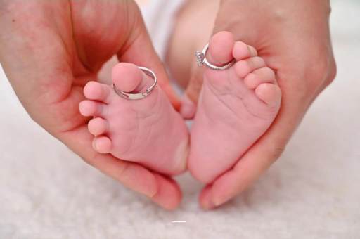 张掖孕妇两个月肚子疼